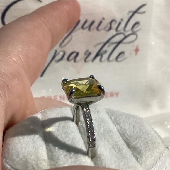 Gorgeous Canary yellow  CZ Diamond Solitaire diamond  ring - Picture 8 of 17